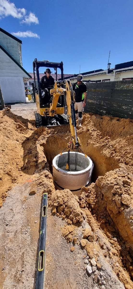 Drainlaying, soakage and groundwork